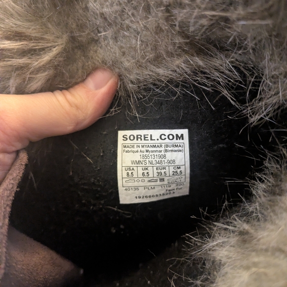 Sorel Joan Of Arctic Winter Boots with Faux Fur - Picture 7 of 12
